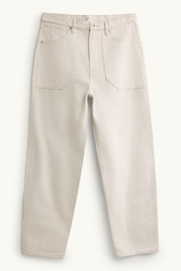 Barrel jean