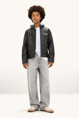 Baggy jeans