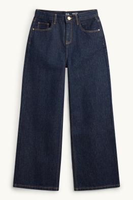 Wide leg jeans
