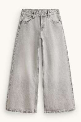 Wide leg jeans