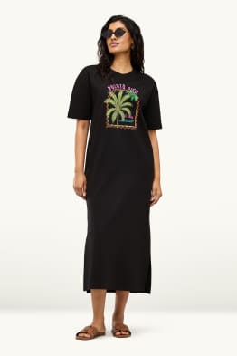 T-shirt dress