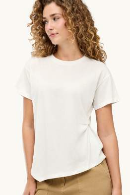 Tricou