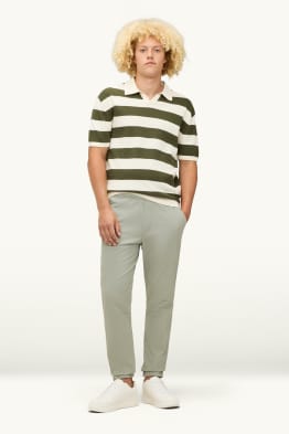 Chino - tapered fit
