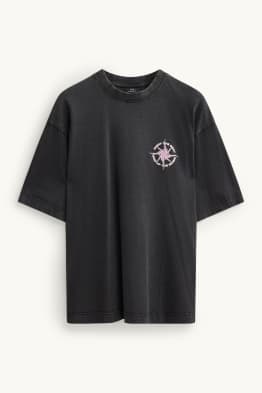 T-shirt - oversized