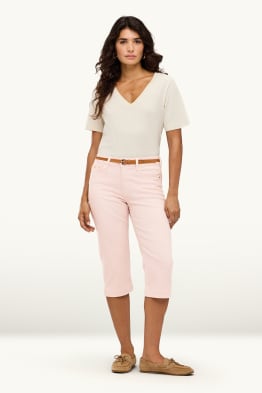 Capri jeans con cinturón - mid waist