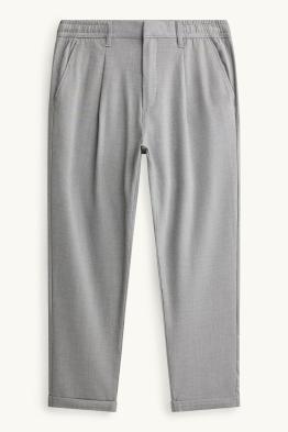 Chino - tapered fit