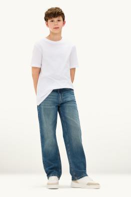 Loose jeans