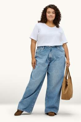 Straight jean - mid waist