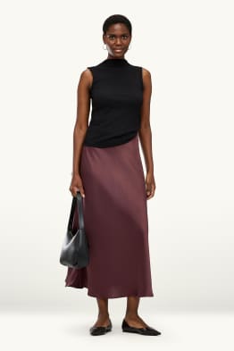 Satin skirt