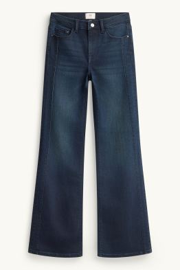 Jeans svasati - vita media