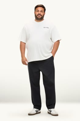 Chino - tapered fit