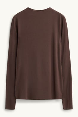 Base layer top with cashmere content