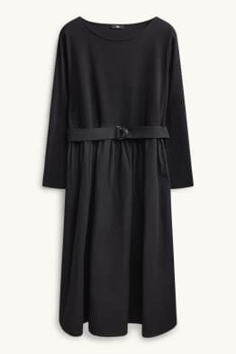 Vestito fit & flare con cintura