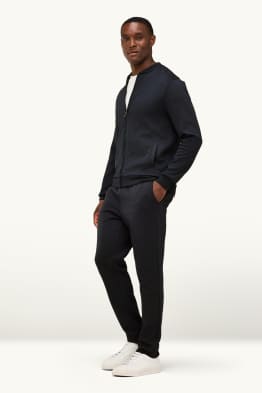 Pantaloni sportivi