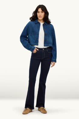 Bootcut jeans - mid waist - shaping jeans - LYCRA®