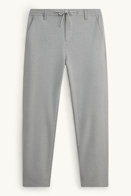 Chino - tapered fit