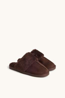 Chaussons en imitation fourrure