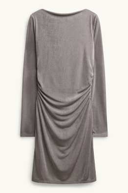 Bodycon šaty - s třpytivým efektem