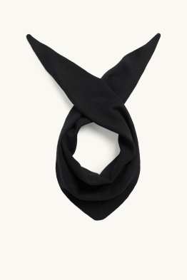 Knitted scarf