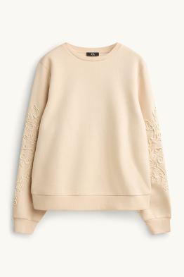 Sweatshirt - embroidered