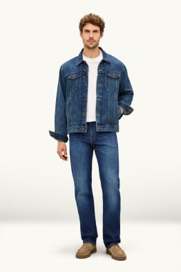 Straight jeans