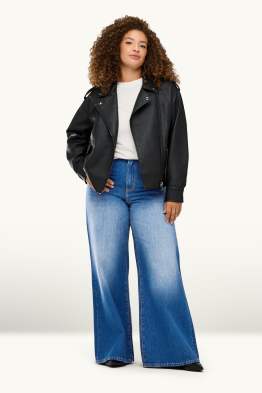 Wide Leg Jeans - high waist