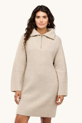 Strickkleid - Straight Fit - gerippt