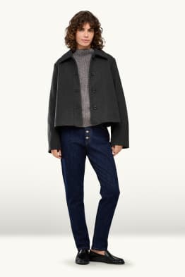 Boyfriend Jeans - Mid Waist