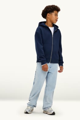 Loose jeans