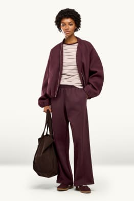 Pantaloni sportivi