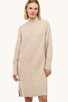 Knitted dress - straight fit