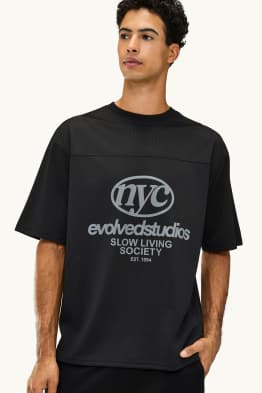 Tricou - supradimensionat