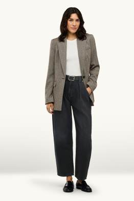 Barrel jean à ceinture - high waist