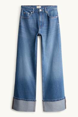 Wide Leg Jeans - Mid Waist