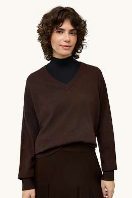 Pull avec encolure en V