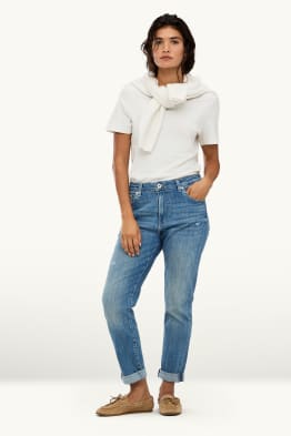 Boyfriend jeans - talie medie