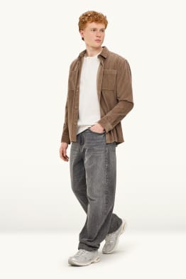 Baggy jeans