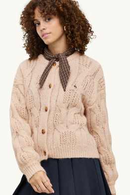 Gilet en maille - motif tressé
