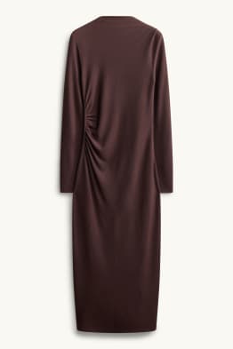 Vestit entallat