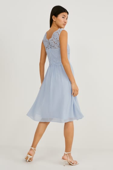 Damen - Fit & Flare Kleid - festlich - hellblau