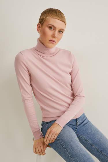 Women - Polo neck jumper - rose