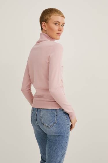 Women - Polo neck jumper - rose