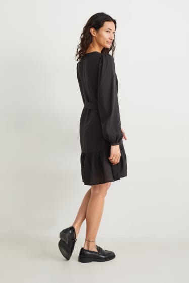 Women - A-line dress - black