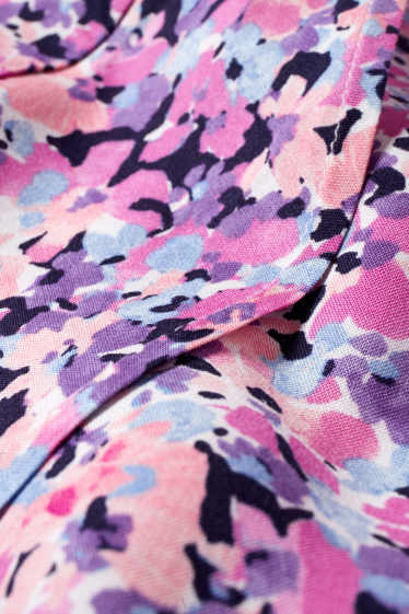Femmes - Robe croisée - à fleurs - rose