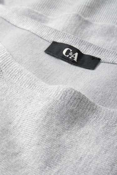 Femmes - Pullover en délicate maille - gris clair chiné