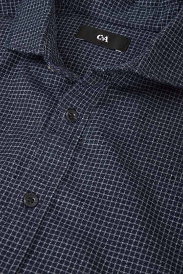 Home - Camisa - regular fit - cutaway - de quadres - blau fosc / blanc