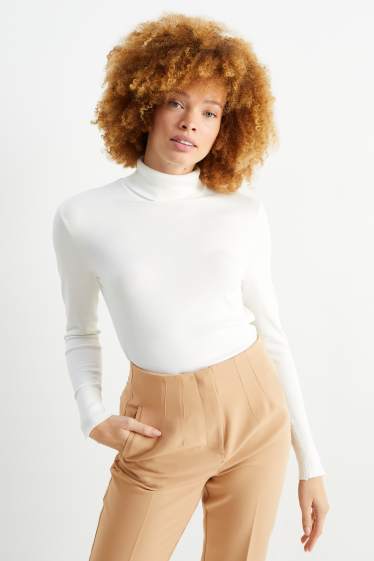 Femmes - Pullover basique à col roulé - blanc crème