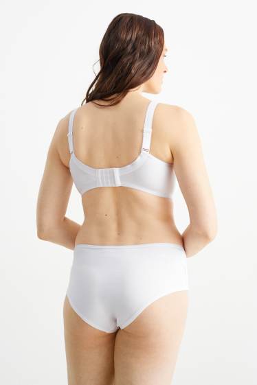 Women - Non-wired minimiser bra - white