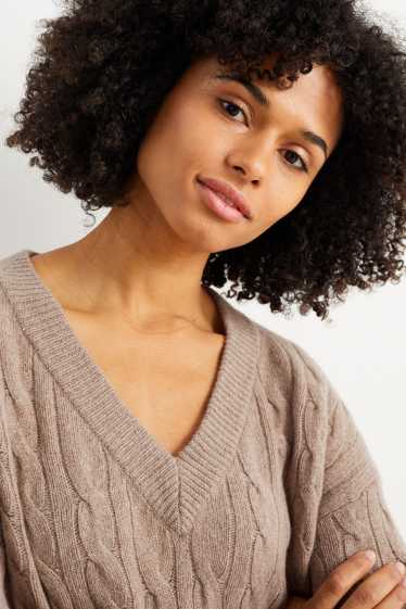 Women - Knitted cashmere dress - cable knit pattern - taupe