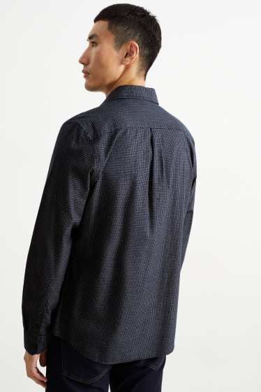 Home - Camisa - regular fit - cutaway - de quadres - blau fosc / blanc